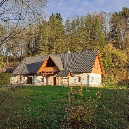The Retreat Villa Zdarky Exterior photo